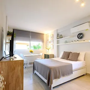 Studio, Center By 10tosea Apartment